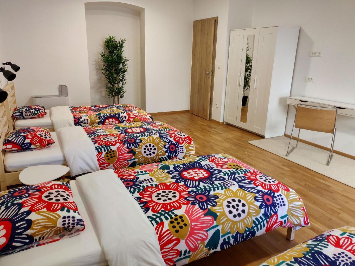 Pubyland Rooms & Apartments Rogatec Buitenkant foto