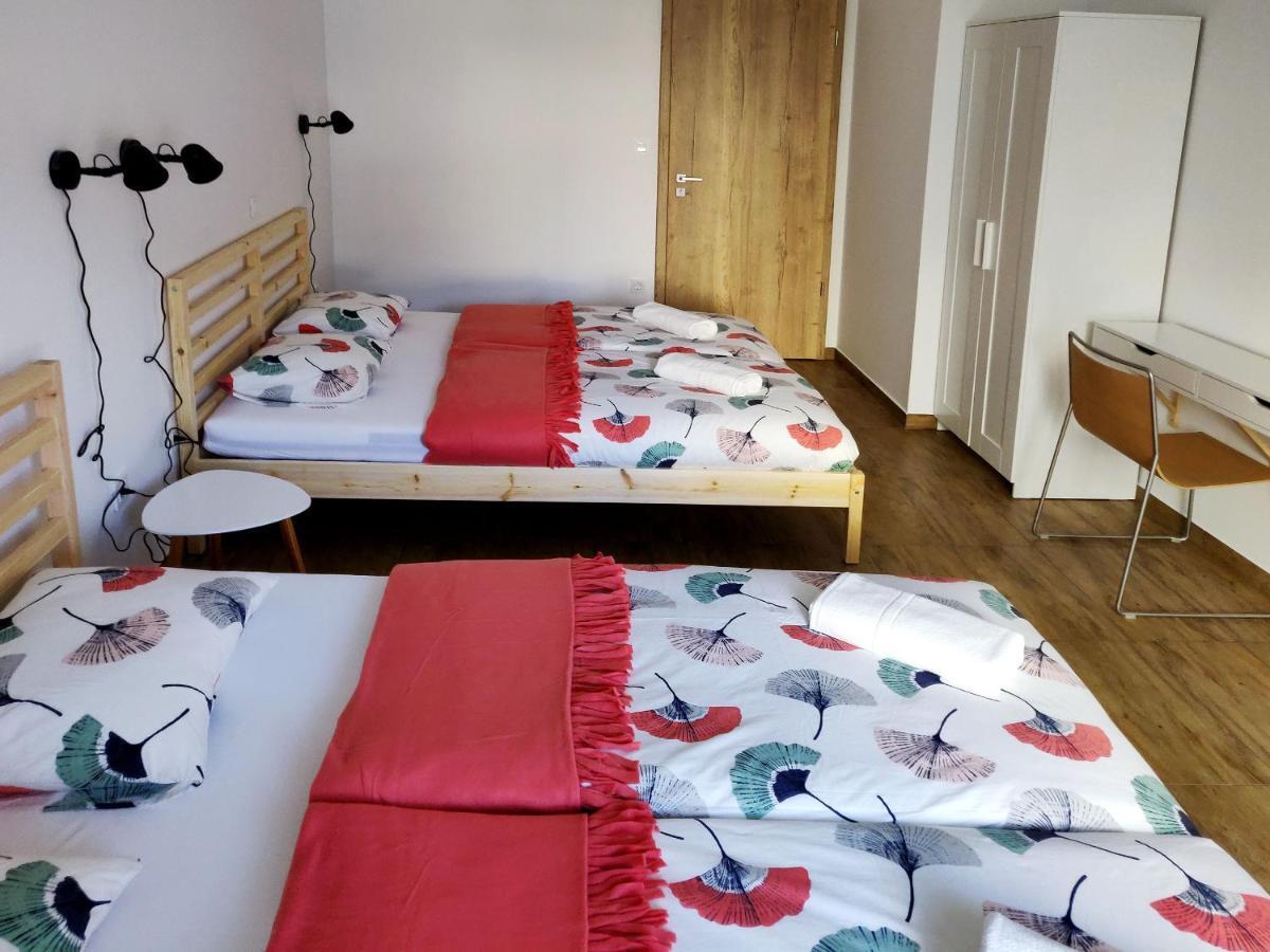 Pubyland Rooms & Apartments Rogatec Buitenkant foto