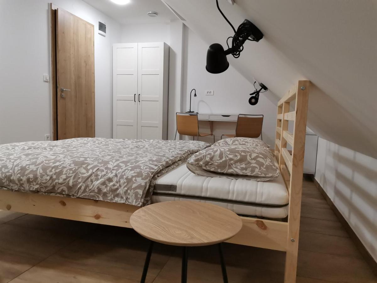 Pubyland Rooms & Apartments Rogatec Buitenkant foto