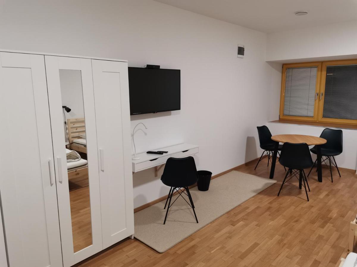 Pubyland Rooms & Apartments Rogatec Buitenkant foto